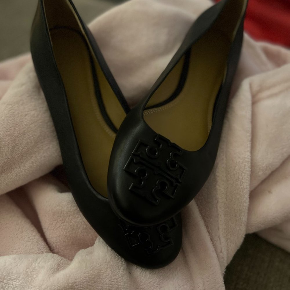 Tory Burch Flats Size 9